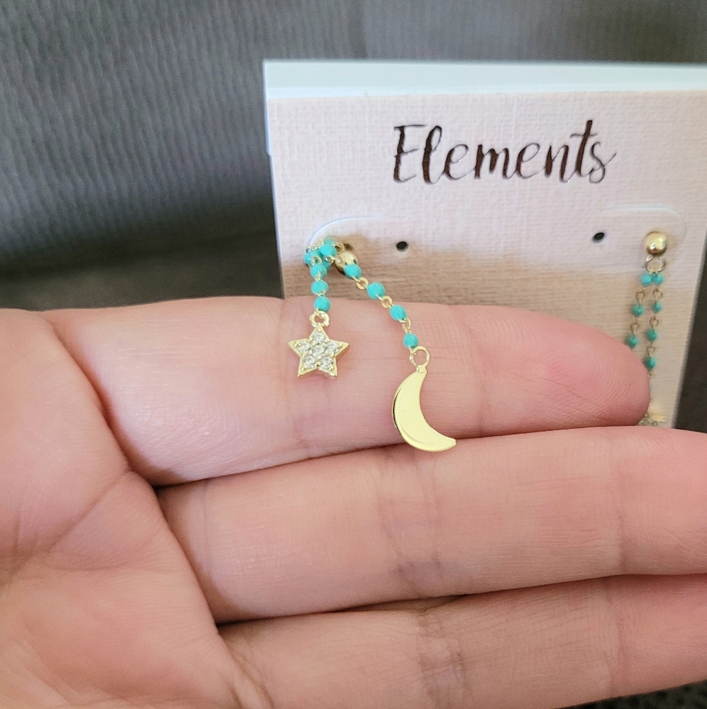 Elements Dangling Moon🌙 and Star⭐ Earrings - Picture 12 of 16